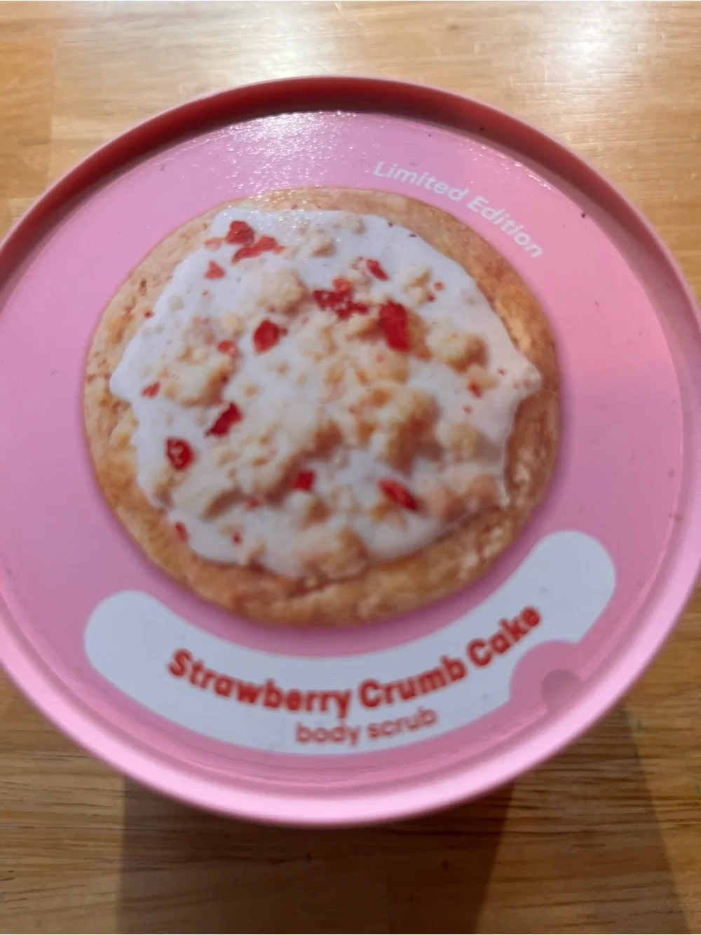 Limited Edition - Dove Crumbl  - Strawberry Crumb Cake Body Scrub - Pink